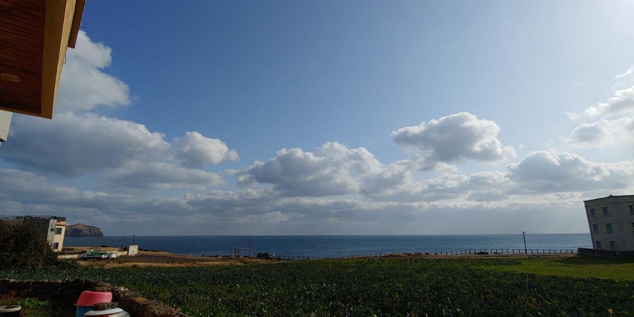 Seongsan Morning Sunset Villa Seogwipo Exterior photo